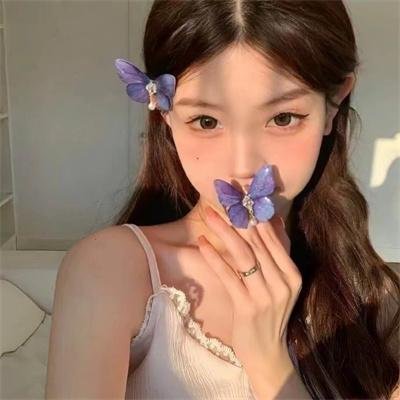 一线女星素颜现身菜市场，公司火速否认，连续多日引热议